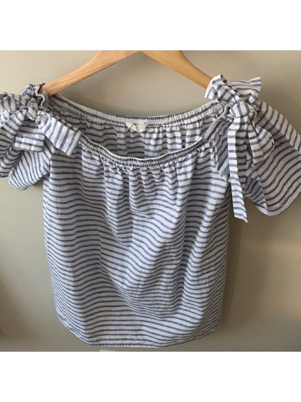 Soprano woven top